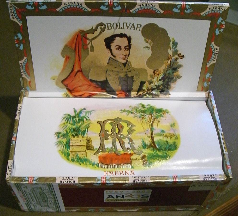 Bolívar Edición Regional Alemania packaging