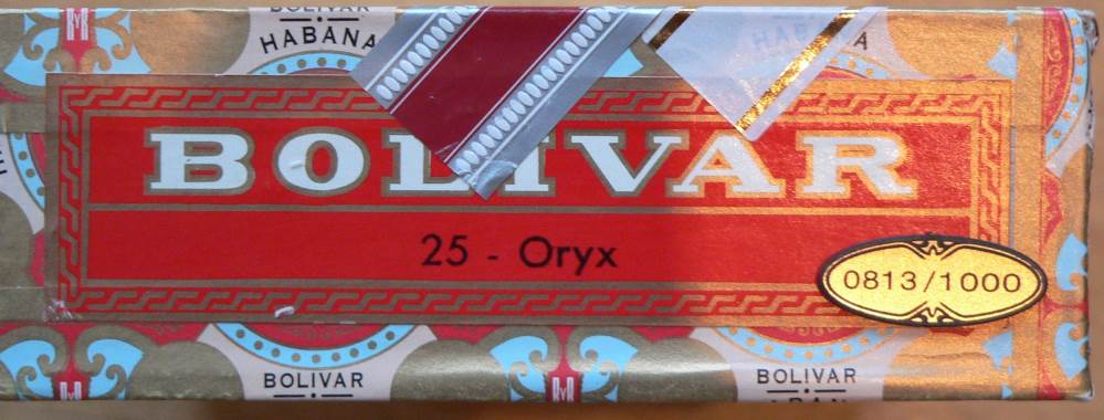Bolívar Edición Regional Qatar packaging